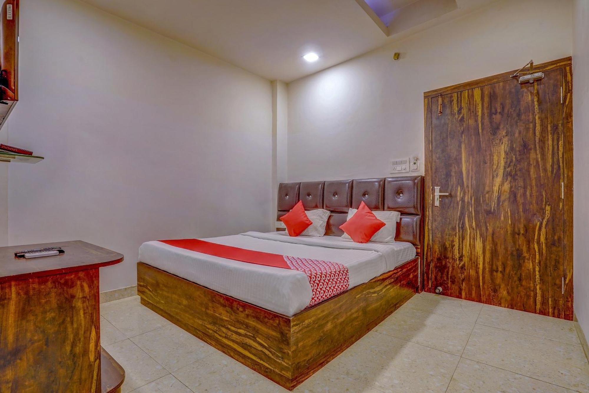 FabExpress Travellers Inn Lucknow Extérieur photo