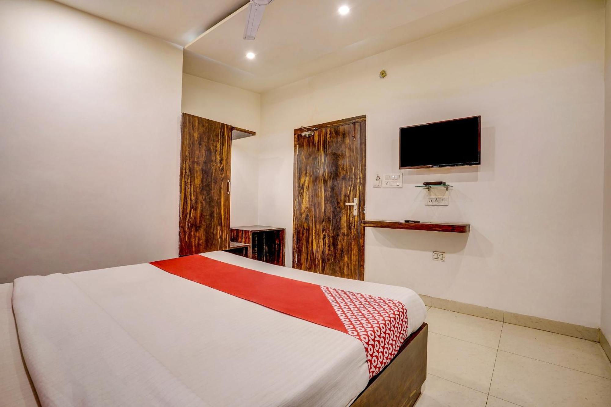 FabExpress Travellers Inn Lucknow Extérieur photo
